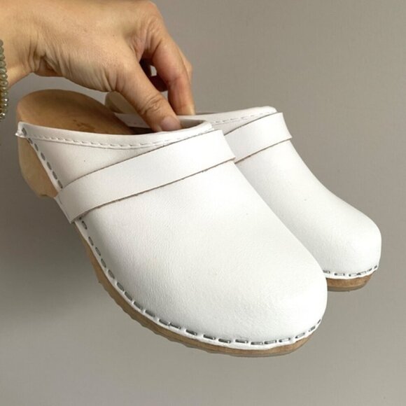 🛑 White Leather Slip-on Classic Leather Swedish Clogs - 36/5-5.5US - Picture 2 of 7